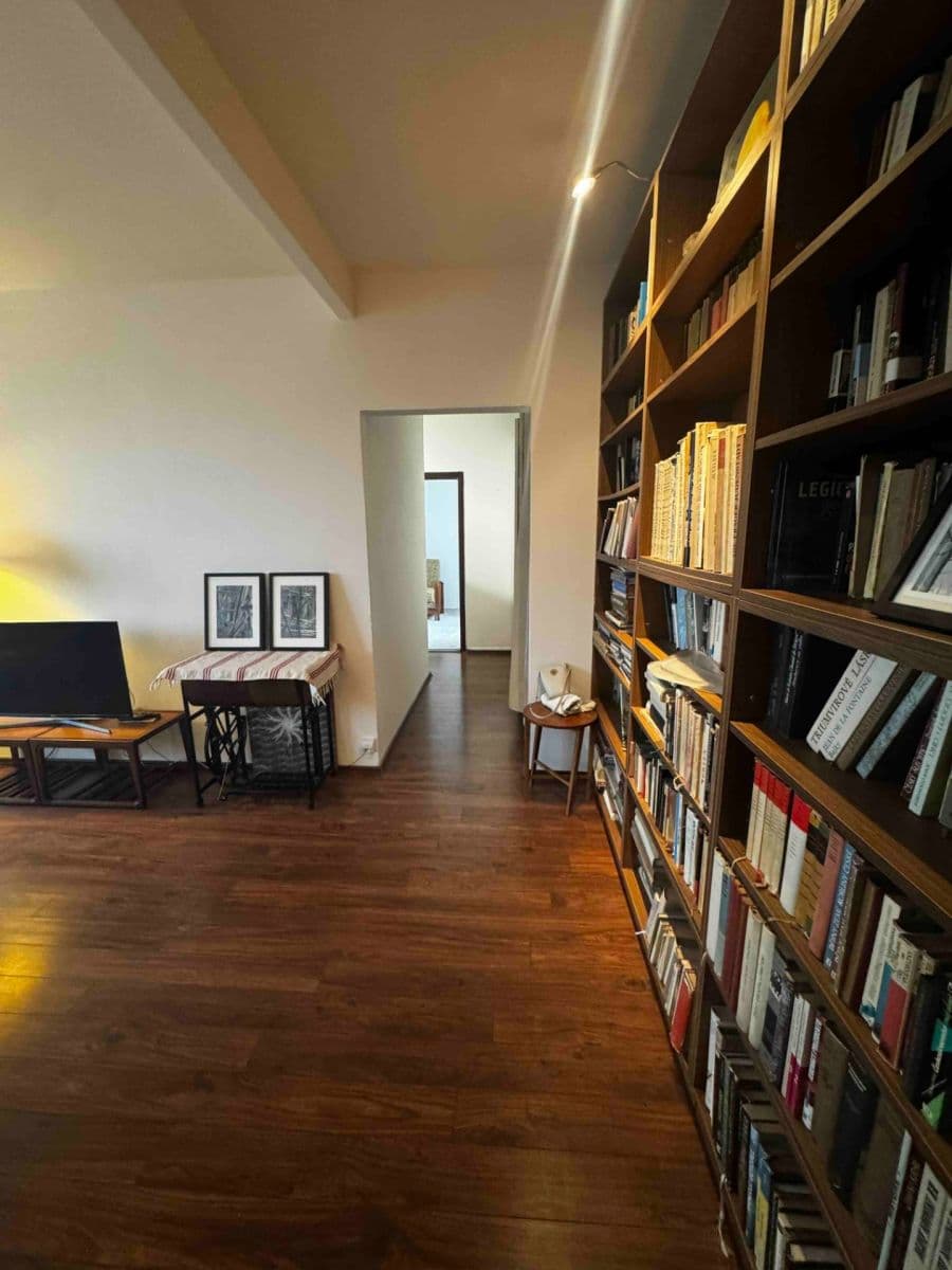 Prodej bytu 4+1 87 m², Lohniského, Praha, Praha Prodej bytu 4+1 87 m², Lohniského, Praha, Praha