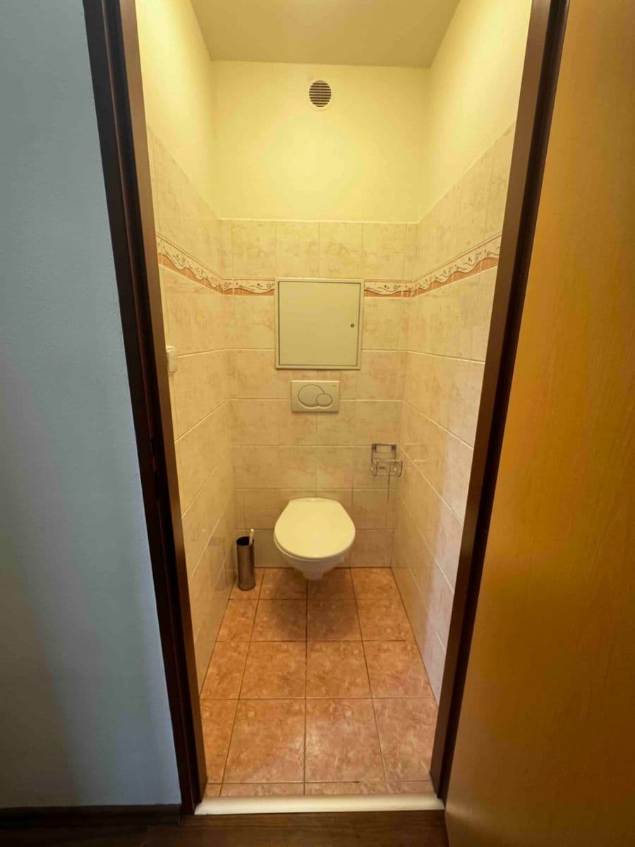 Prodej bytu 4+1 87 m², Lohniského, Praha, Praha Prodej bytu 4+1 87 m², Lohniského, Praha, Praha