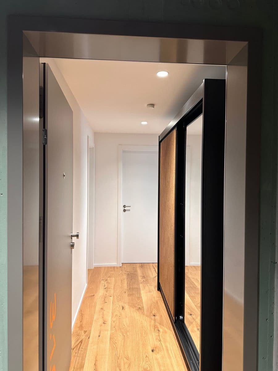 Pronájem bytu 2+kk 52 m², U Komína, Praha, Praha Pronájem bytu 2+kk 52 m², U Komína, Praha, Praha