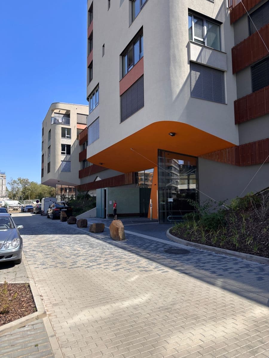 Pronájem bytu 2+kk 52 m², U Komína, Praha, Praha Pronájem bytu 2+kk 52 m², U Komína, Praha, Praha