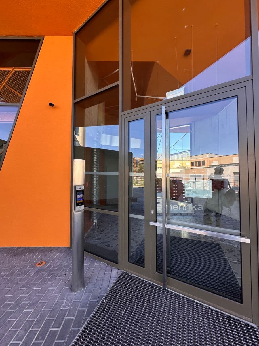 Pronájem bytu 2+kk 52 m², U Komína, Praha, Praha Pronájem bytu 2+kk 52 m², U Komína, Praha, Praha