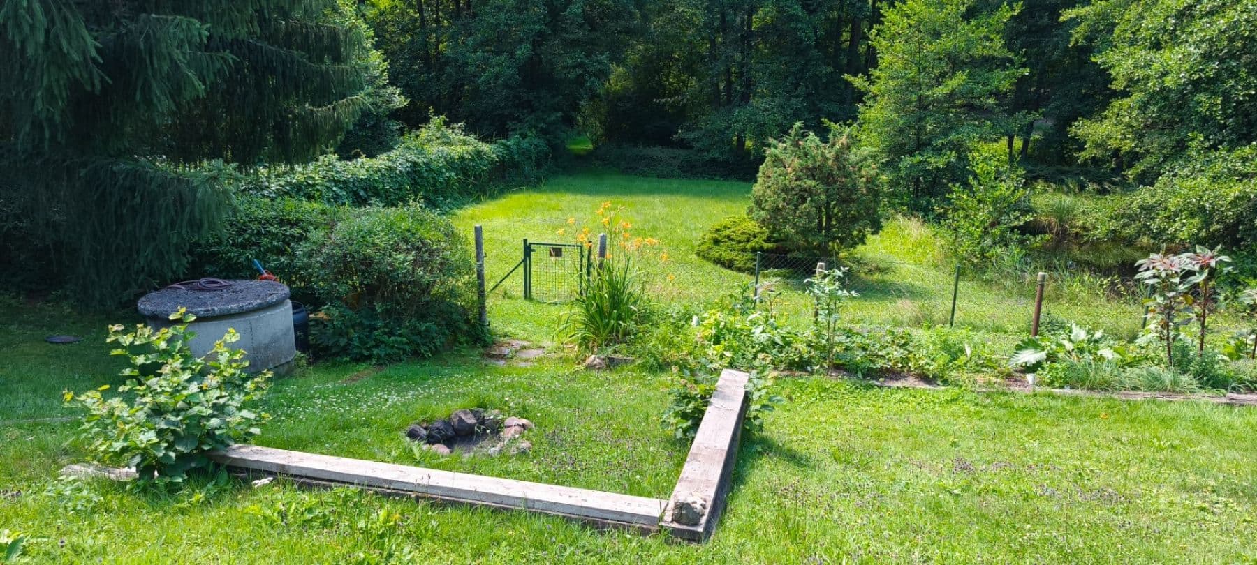 Prodej pozemku 1.608 m², Ujkovice, Středočeský kraj Prodej pozemku 1.608 m², Ujkovice, Středočeský kraj