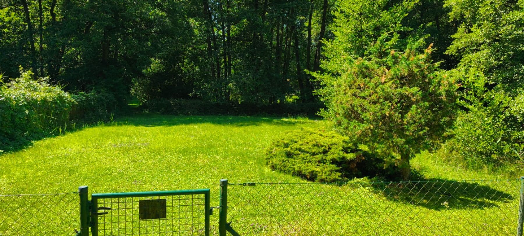 Prodej pozemku 1.608 m², Ujkovice, Středočeský kraj Prodej pozemku 1.608 m², Ujkovice, Středočeský kraj