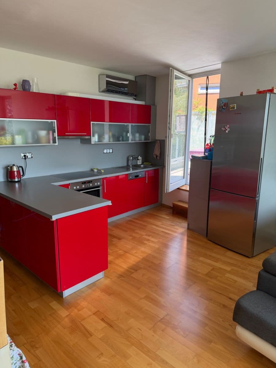 Pronájem bytu 2+kk 56 m², Na Vysočanských vinicích, Praha, Praha Pronájem bytu 2+kk 56 m², Na Vysočanských vinicích, Praha, Praha