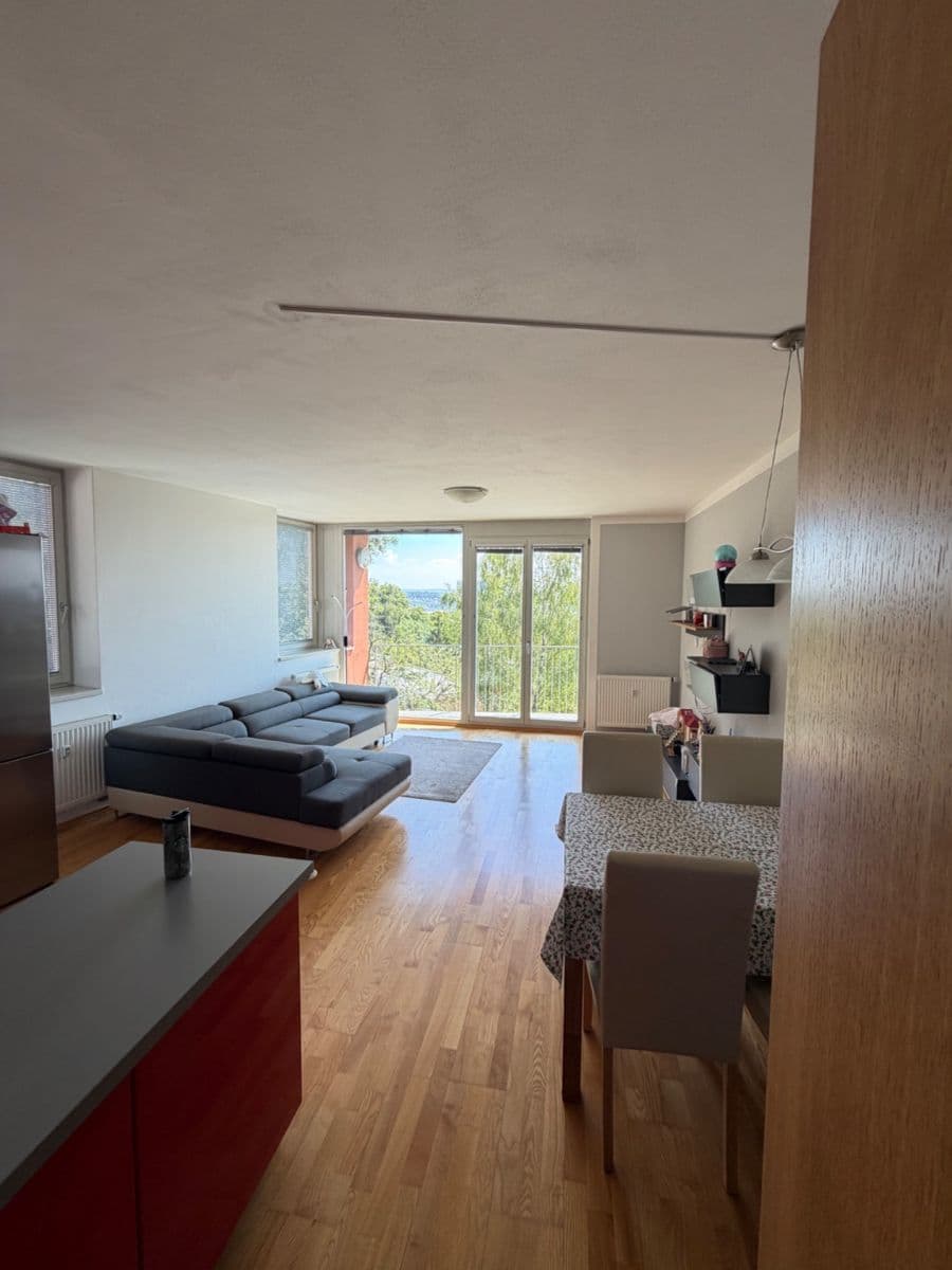 Pronájem bytu 2+kk 56 m², Na Vysočanských vinicích, Praha, Praha Pronájem bytu 2+kk 56 m², Na Vysočanských vinicích, Praha, Praha