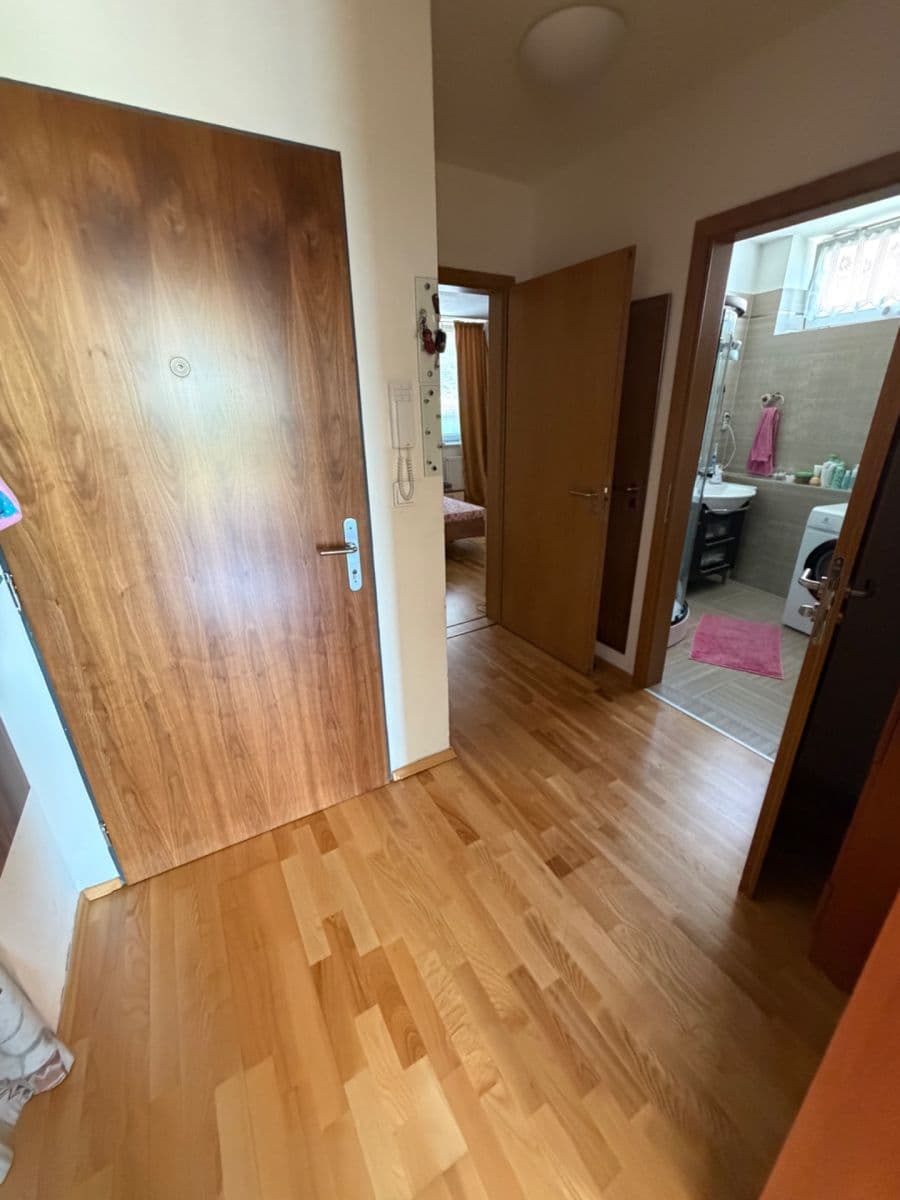 Pronájem bytu 2+kk 56 m², Na Vysočanských vinicích, Praha, Praha Pronájem bytu 2+kk 56 m², Na Vysočanských vinicích, Praha, Praha