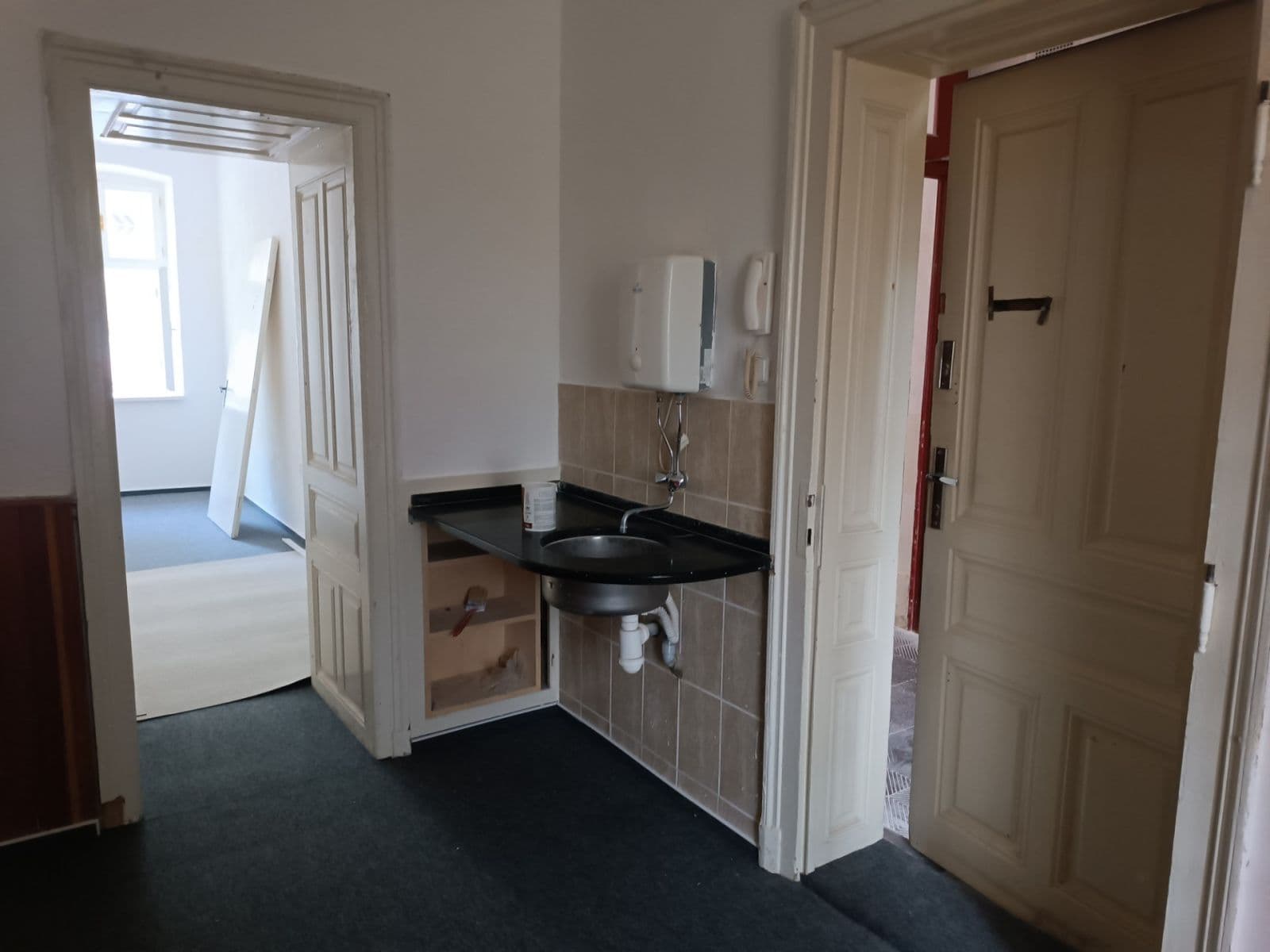 Pronájem nebytového prostoru 20 m², Obilní trh, Brno, Jihomoravský kraj Pronájem nebytového prostoru 20 m², Obilní trh, Brno, Jihomoravský kraj