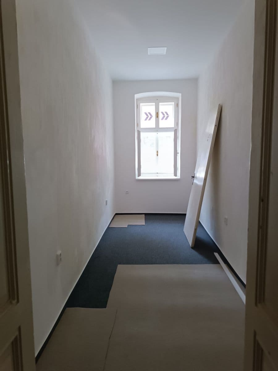 Pronájem nebytového prostoru 20 m², Obilní trh, Brno, Jihomoravský kraj Pronájem nebytového prostoru 20 m², Obilní trh, Brno, Jihomoravský kraj