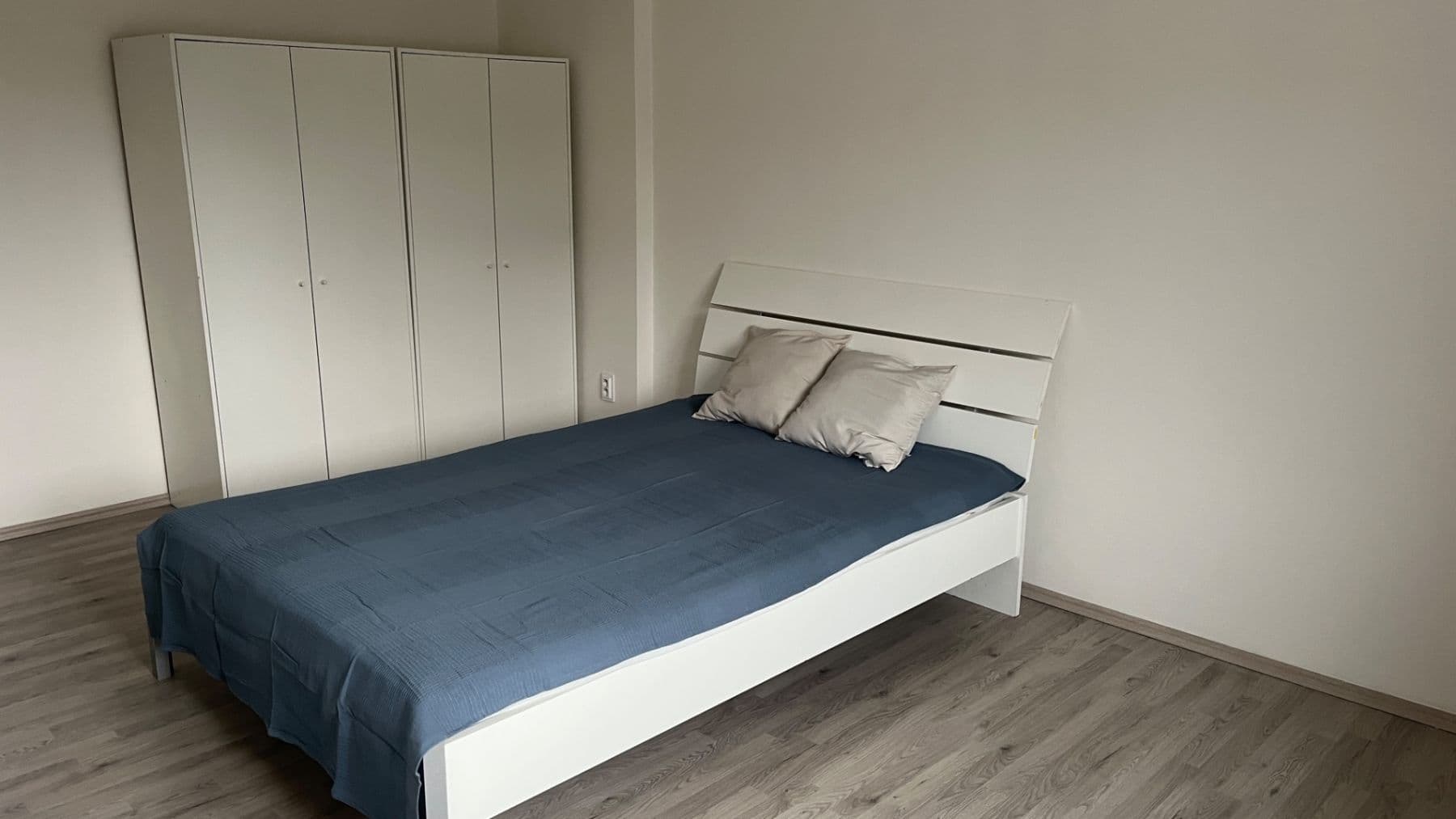 Pronájem bytu 1+1 32 m², Sladkovského, Buštěhrad, Středočeský kraj Pronájem bytu 1+1 32 m², Sladkovského, Buštěhrad, Středočeský kraj