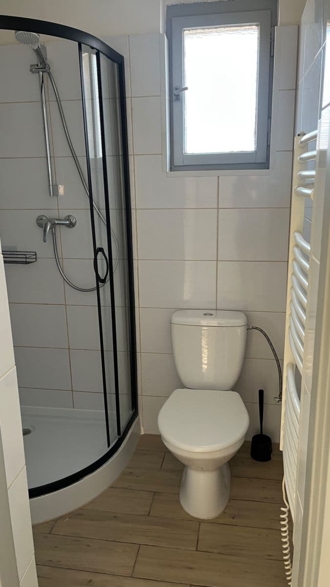Pronájem bytu 1+1 32 m², Sladkovského, Buštěhrad, Středočeský kraj Pronájem bytu 1+1 32 m², Sladkovského, Buštěhrad, Středočeský kraj