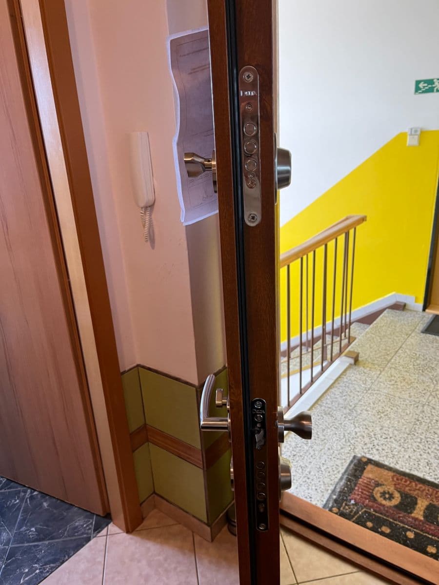 Pronájem bytu 3+1 101 m², Masarykova, Roztoky, Středočeský kraj Pronájem bytu 3+1 101 m², Masarykova, Roztoky, Středočeský kraj