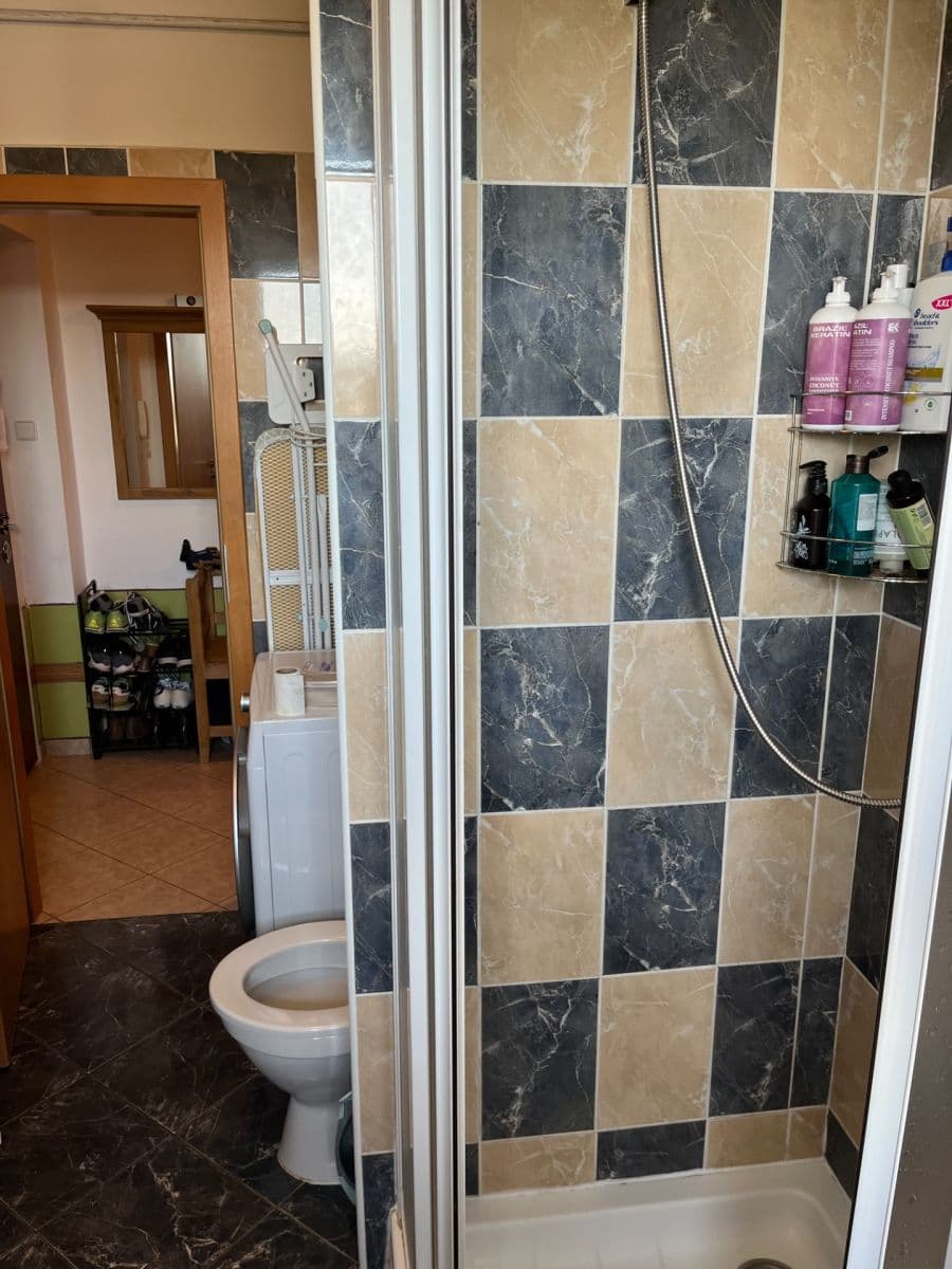 Pronájem bytu 3+1 101 m², Masarykova, Roztoky, Středočeský kraj Pronájem bytu 3+1 101 m², Masarykova, Roztoky, Středočeský kraj