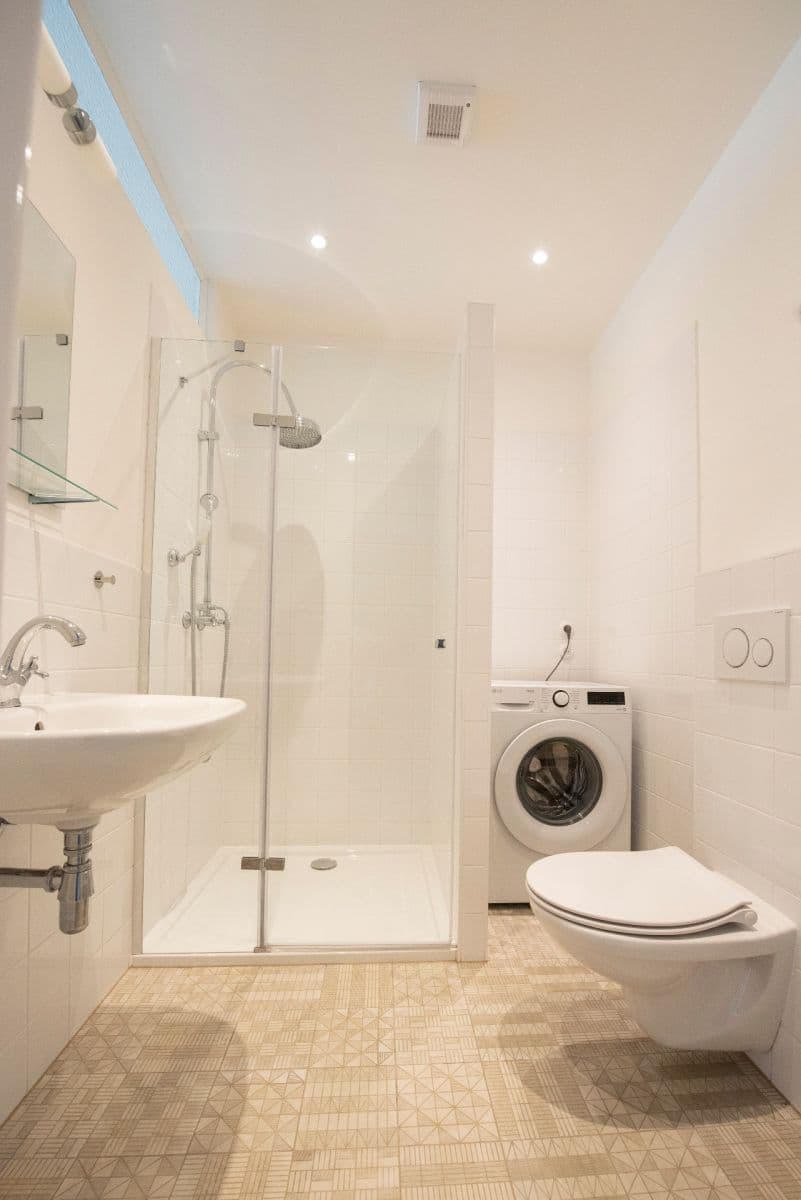 Pronájem bytu 1+kk 30 m², Zemědělská, Praha, Praha Pronájem bytu 1+kk 30 m², Zemědělská, Praha, Praha