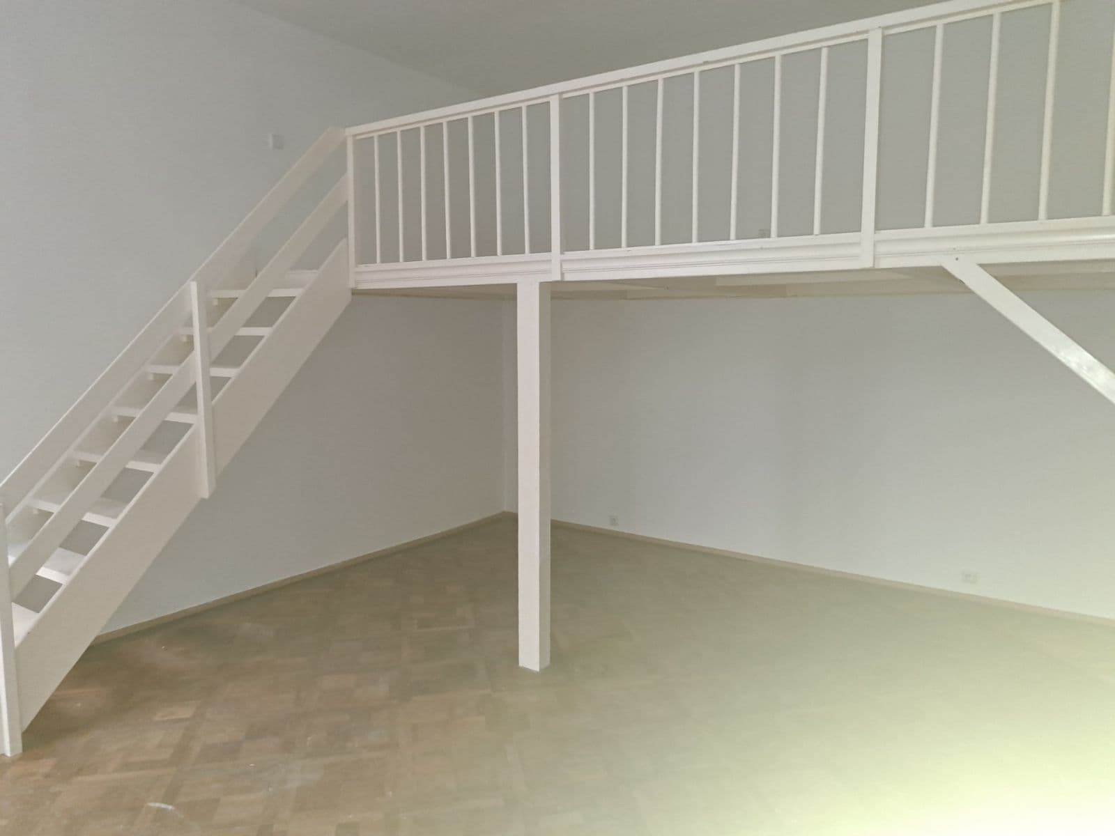 Pronájem bytu 2+1 74 m², Těšnov, Praha, Praha Pronájem bytu 2+1 74 m², Těšnov, Praha, Praha