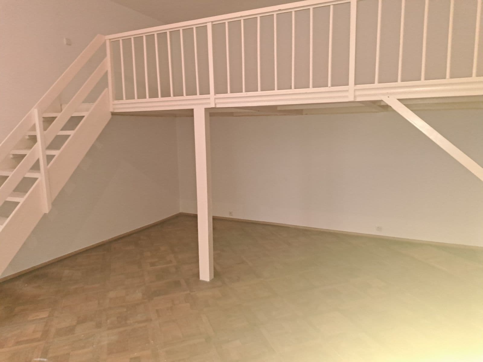 Pronájem bytu 2+1 74 m², Těšnov, Praha, Praha Pronájem bytu 2+1 74 m², Těšnov, Praha, Praha