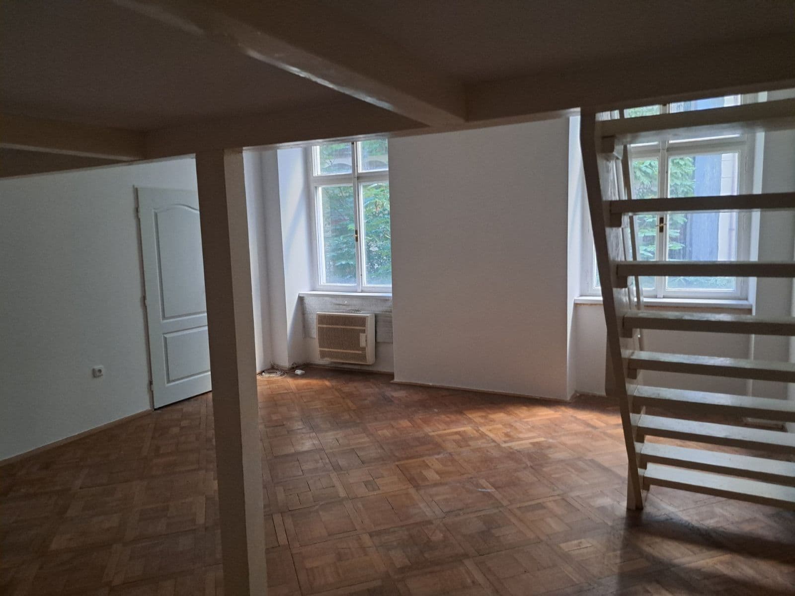 Pronájem bytu 2+1 74 m², Těšnov, Praha, Praha Pronájem bytu 2+1 74 m², Těšnov, Praha, Praha