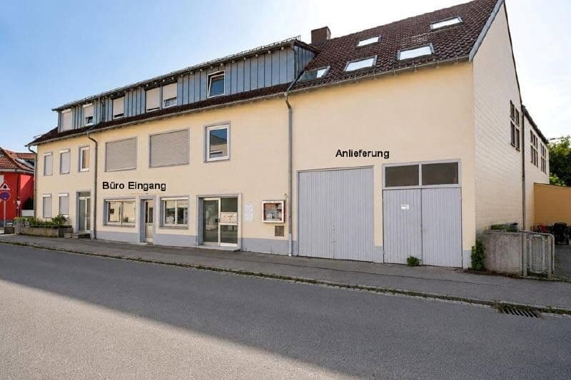 Pronájem nebytového prostoru 500 m², Burachstr. 3, Weingarten, Bádensko-Württembersko Pronájem nebytového prostoru 500 m², Burachstr. 3, Weingarten, Bádensko-Württembersko