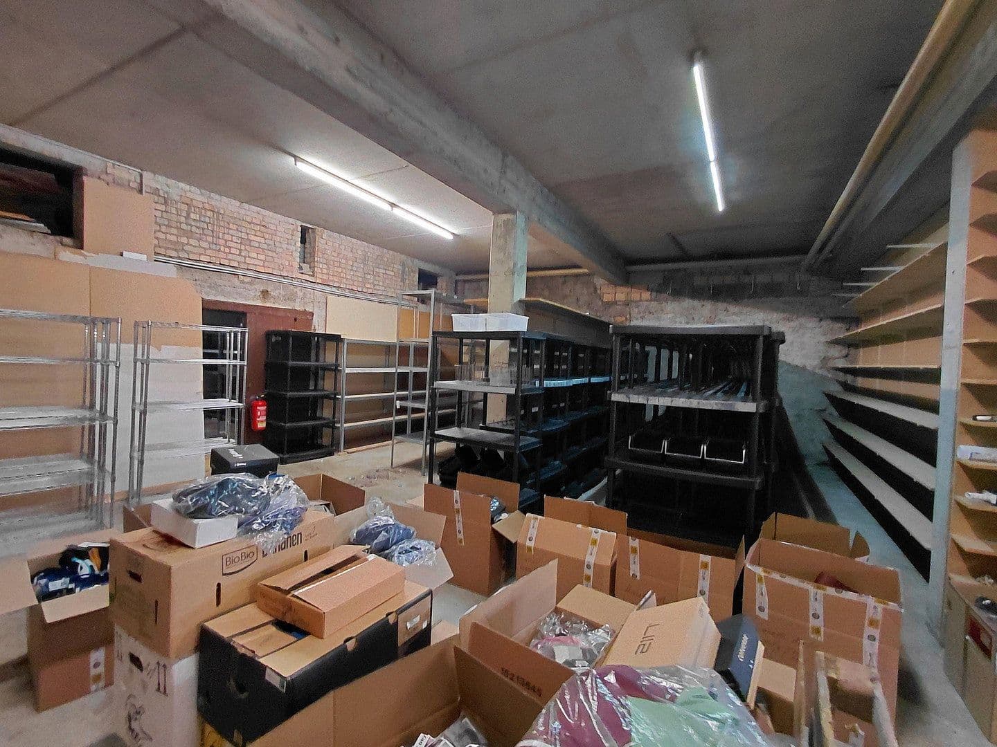 Pronájem nebytového prostoru 500 m², Burachstr. 3, Weingarten, Bádensko-Württembersko Pronájem nebytového prostoru 500 m², Burachstr. 3, Weingarten, Bádensko-Württembersko