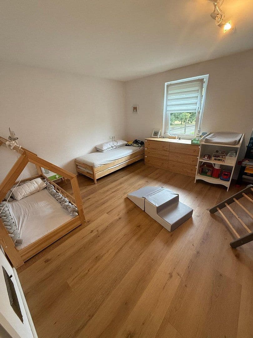 Pronájem bytu 4+1 103 m², Schwäbisch Gmünd, Bádensko-Württembersko Pronájem bytu 4+1 103 m², Schwäbisch Gmünd, Bádensko-Württembersko