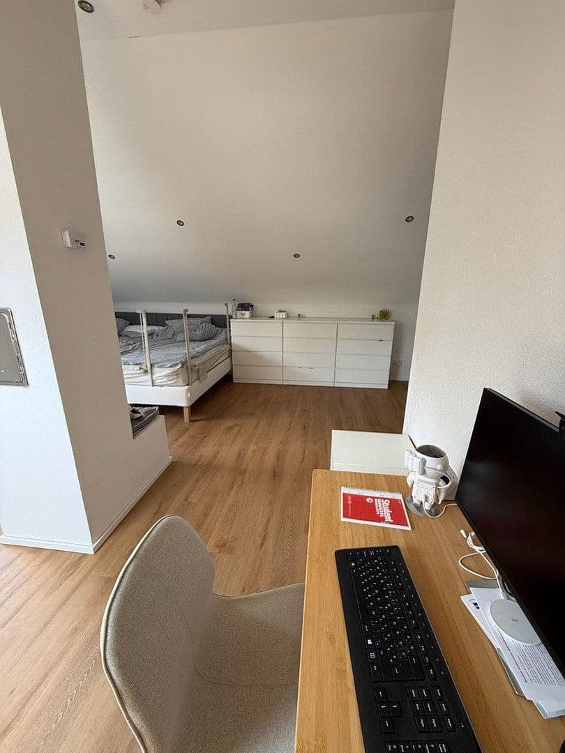 Pronájem bytu 4+1 103 m², Schwäbisch Gmünd, Bádensko-Württembersko Pronájem bytu 4+1 103 m², Schwäbisch Gmünd, Bádensko-Württembersko