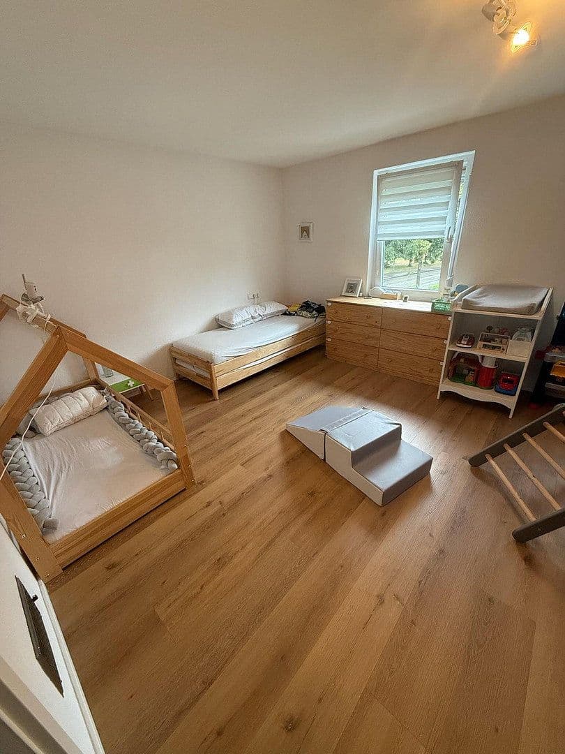 Pronájem bytu 4+1 103 m², Schwäbisch Gmünd, Bádensko-Württembersko Pronájem bytu 4+1 103 m², Schwäbisch Gmünd, Bádensko-Württembersko