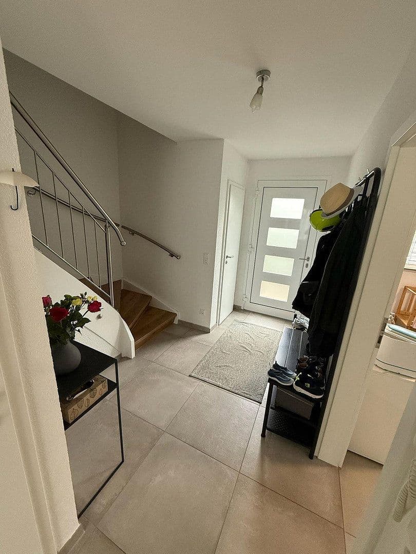 Pronájem bytu 4+1 103 m², Schwäbisch Gmünd, Bádensko-Württembersko Pronájem bytu 4+1 103 m², Schwäbisch Gmünd, Bádensko-Württembersko