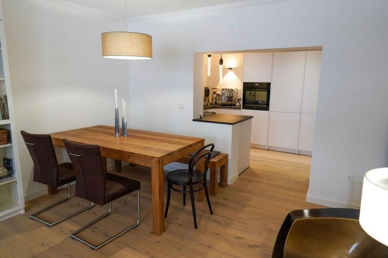 Pronájem bytu 3+1 35 m², Lehenstraße 33, Stuttgart, Bádensko-Württembersko Pronájem bytu 3+1 35 m², Lehenstraße 33, Stuttgart, Bádensko-Württembersko