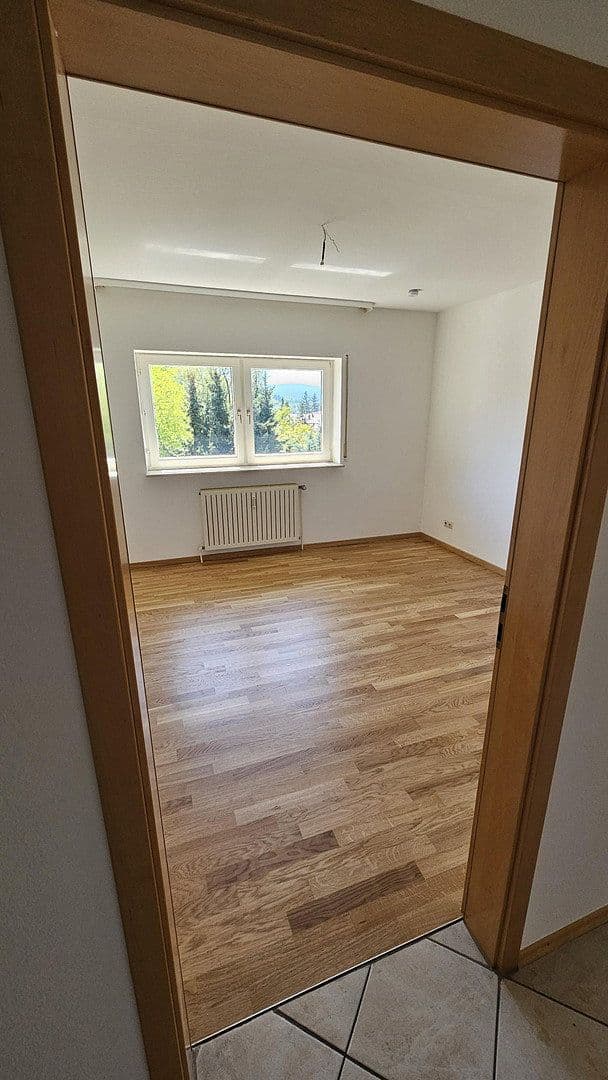 Pronájem bytu 4+1 112 m², Baden-Baden, Bádensko-Württembersko Pronájem bytu 4+1 112 m², Baden-Baden, Bádensko-Württembersko