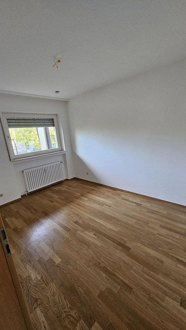 Pronájem bytu 4+1 112 m², Baden-Baden, Bádensko-Württembersko Pronájem bytu 4+1 112 m², Baden-Baden, Bádensko-Württembersko