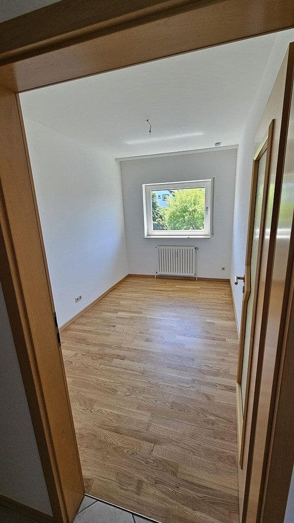 Pronájem bytu 4+1 112 m², Baden-Baden, Bádensko-Württembersko Pronájem bytu 4+1 112 m², Baden-Baden, Bádensko-Württembersko