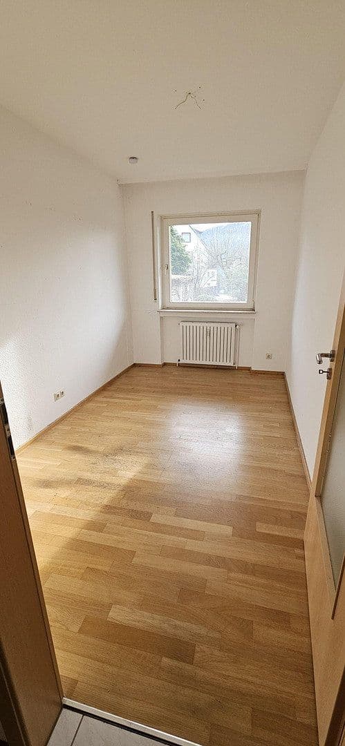 Pronájem bytu 4+1 112 m², Baden-Baden, Bádensko-Württembersko Pronájem bytu 4+1 112 m², Baden-Baden, Bádensko-Württembersko