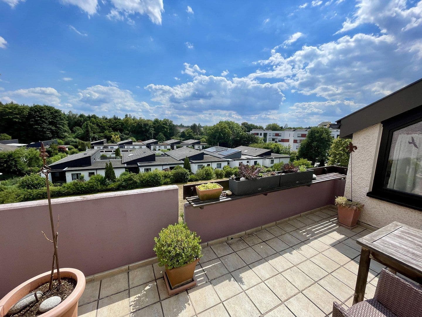 Prodej bytu 3+1 79 m², Kemptenerstr. 40, Ulm-Wiblingen, Bádensko-Württembersko Prodej bytu 3+1 79 m², Kemptenerstr. 40, Ulm-Wiblingen, Bádensko-Württembersko