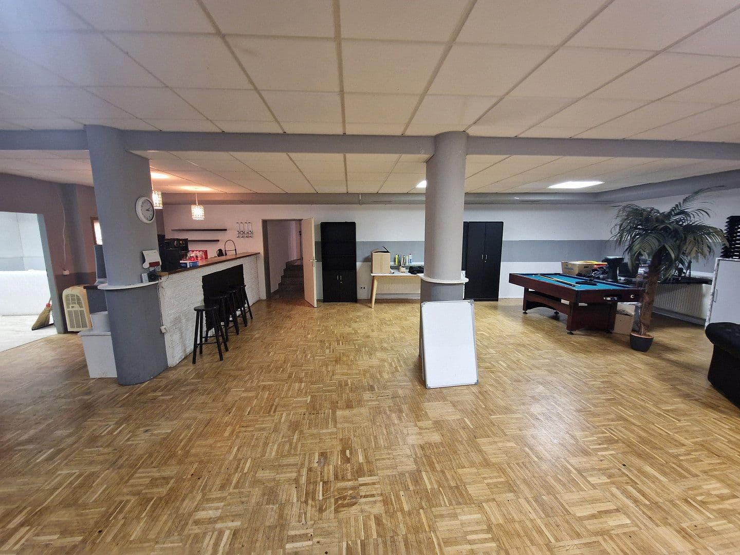Pronájem nebytového prostoru 150 m², Walter-Gropius-Str. 5, Reutlingen, Bádensko-Württembersko Pronájem nebytového prostoru 150 m², Walter-Gropius-Str. 5, Reutlingen, Bádensko-Württembersko