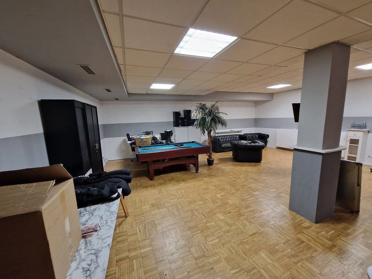Pronájem nebytového prostoru 150 m², Walter-Gropius-Str. 5, Reutlingen, Bádensko-Württembersko Pronájem nebytového prostoru 150 m², Walter-Gropius-Str. 5, Reutlingen, Bádensko-Württembersko