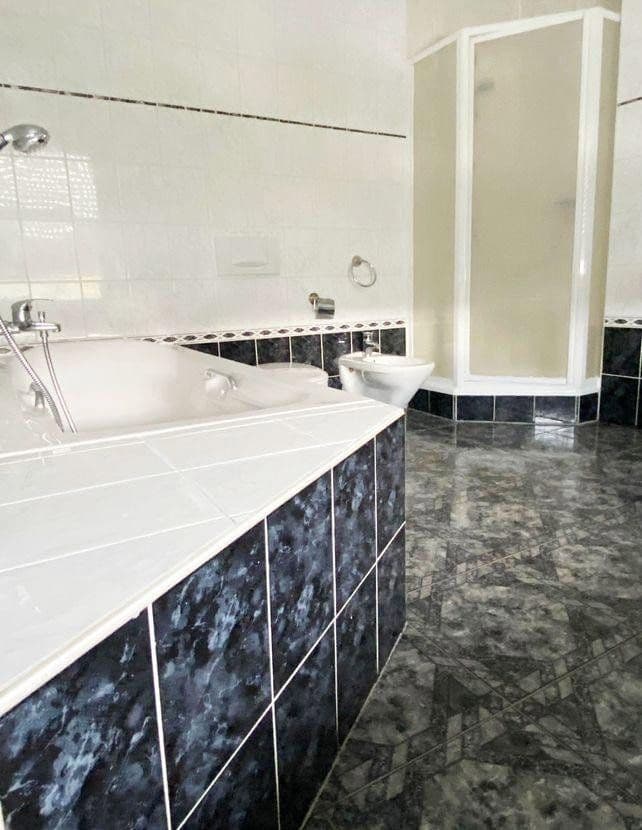 Prodej bytu 3+1 99 m², Alte Vaalserstraße, Cáchy, Severní Porýní-Vestfálsko Prodej bytu 3+1 99 m², Alte Vaalserstraße, Cáchy, Severní Porýní-Vestfálsko
