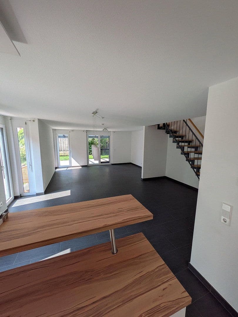 Prodej bytu 4+1 114 m², Weissach, Bádensko-Württembersko Prodej bytu 4+1 114 m², Weissach, Bádensko-Württembersko