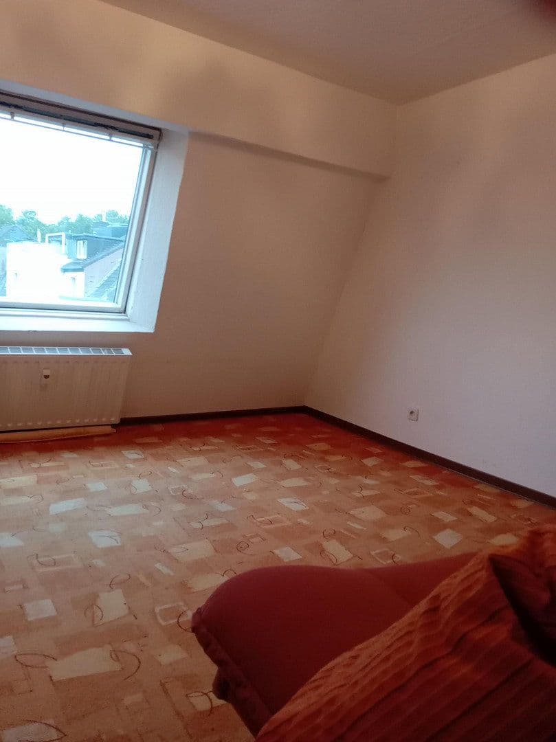 Prodej bytu 2+1 36 m², Suitbertusstr. 78, Düsseldorf, Severní Porýní-Vestfálsko Prodej bytu 2+1 36 m², Suitbertusstr. 78, Düsseldorf, Severní Porýní-Vestfálsko