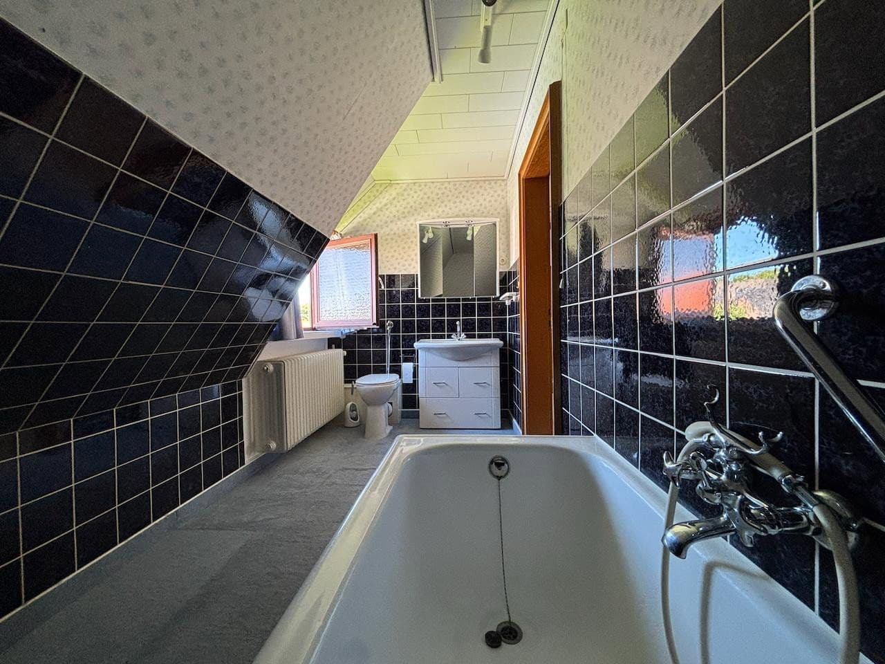 Prodej domu 156 m², pozemek 827 m², Weyhe, Dolní Sasko Prodej domu 156 m², pozemek 827 m², Weyhe, Dolní Sasko