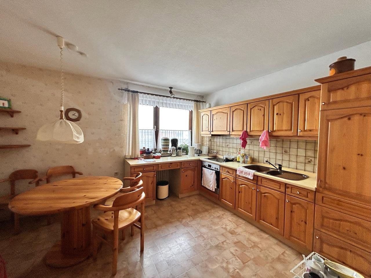 Prodej domu 156 m², pozemek 827 m², Weyhe, Dolní Sasko Prodej domu 156 m², pozemek 827 m², Weyhe, Dolní Sasko