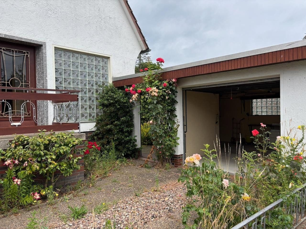 Prodej domu 156 m², pozemek 827 m², Weyhe, Dolní Sasko Prodej domu 156 m², pozemek 827 m², Weyhe, Dolní Sasko