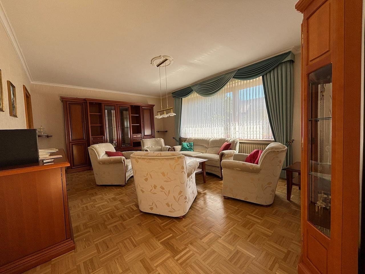 Prodej domu 156 m², pozemek 827 m², Weyhe, Dolní Sasko Prodej domu 156 m², pozemek 827 m², Weyhe, Dolní Sasko