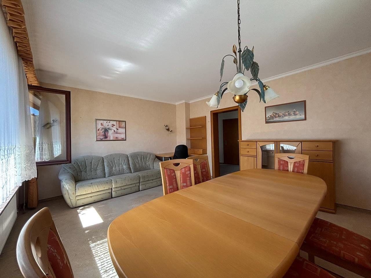 Prodej domu 156 m², pozemek 827 m², Weyhe, Dolní Sasko Prodej domu 156 m², pozemek 827 m², Weyhe, Dolní Sasko