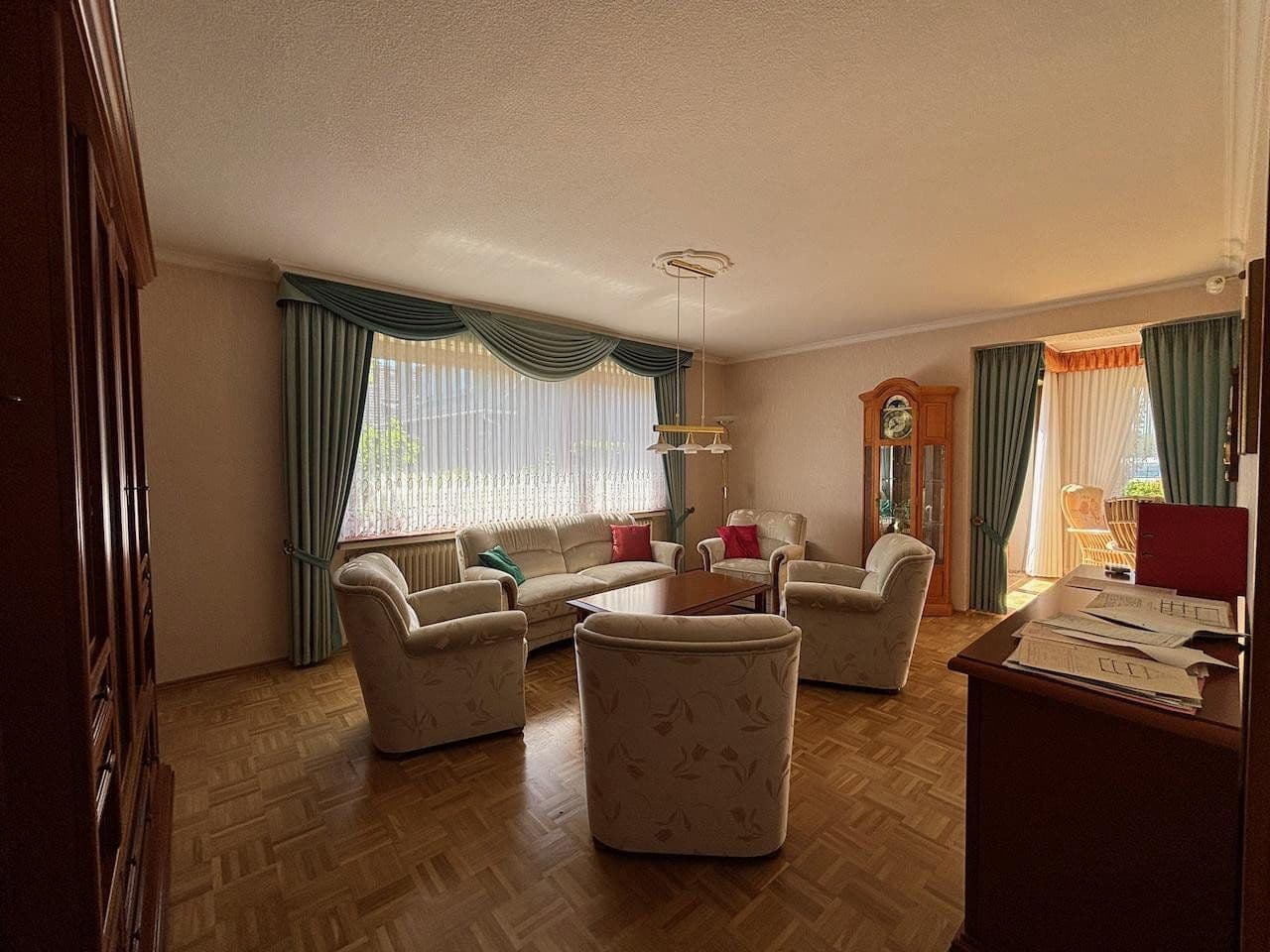 Prodej domu 156 m², pozemek 827 m², Weyhe, Dolní Sasko Prodej domu 156 m², pozemek 827 m², Weyhe, Dolní Sasko