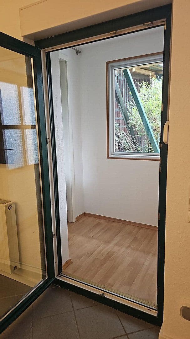 Pronájem bytu 2+1 43 m², Solingen, Severní Porýní-Vestfálsko Pronájem bytu 2+1 43 m², Solingen, Severní Porýní-Vestfálsko