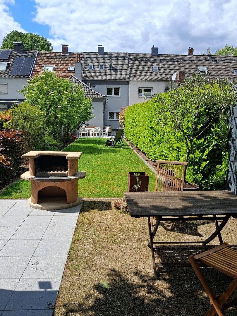 Prodej domu 107 m², pozemek 273 m², Moers, Severní Porýní-Vestfálsko Prodej domu 107 m², pozemek 273 m², Moers, Severní Porýní-Vestfálsko