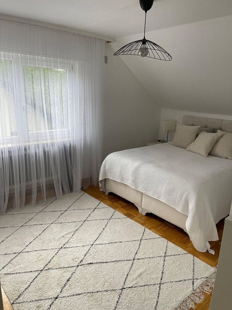Prodej bytu 2+1 80 m², Baden-Baden / Lichtental, Bádensko-Württembersko Prodej bytu 2+1 80 m², Baden-Baden / Lichtental, Bádensko-Württembersko