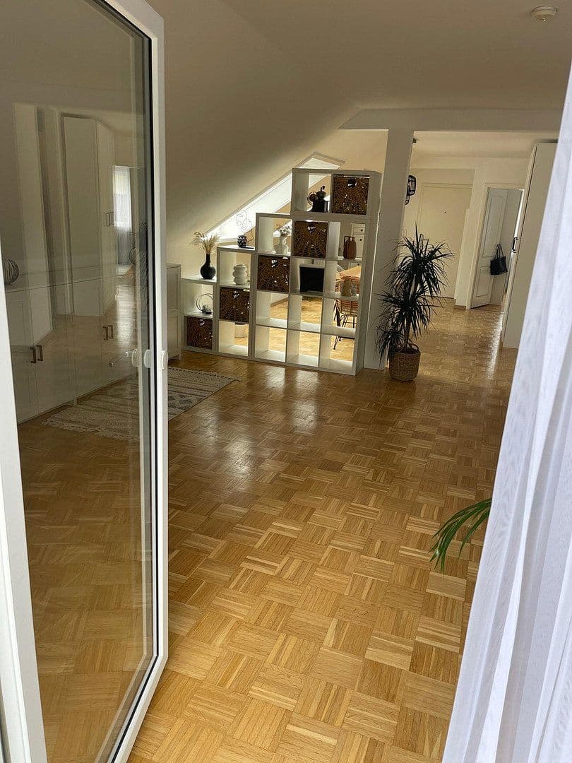 Prodej bytu 2+1 80 m², Baden-Baden / Lichtental, Bádensko-Württembersko Prodej bytu 2+1 80 m², Baden-Baden / Lichtental, Bádensko-Württembersko
