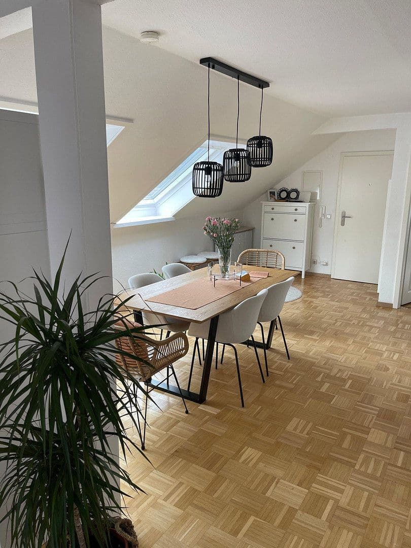 Prodej bytu 2+1 80 m², Baden-Baden / Lichtental, Bádensko-Württembersko Prodej bytu 2+1 80 m², Baden-Baden / Lichtental, Bádensko-Württembersko