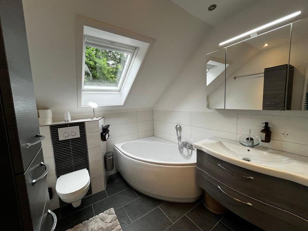 Prodej bytu 2+1 80 m², Baden-Baden / Lichtental, Bádensko-Württembersko Prodej bytu 2+1 80 m², Baden-Baden / Lichtental, Bádensko-Württembersko