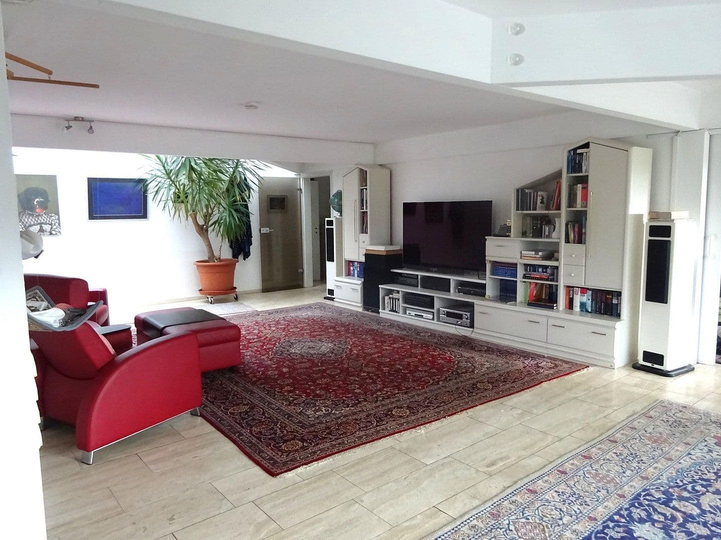 Pronájem bytu 6+1 290 m², Aichwald, Bádensko-Württembersko Pronájem bytu 6+1 290 m², Aichwald, Bádensko-Württembersko